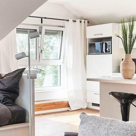 Criston Apartments - Calm Cityhome M ทือบิงเงิน ภายนอก รูปภาพ